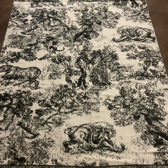 Christian Dior Toile De Jouy Throw Blanket - Picture 5 of 9
